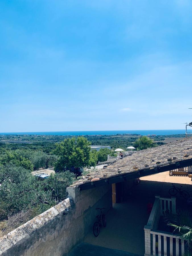 Agriturismoeloropizzuta Lido di Noto Eksteriør billede