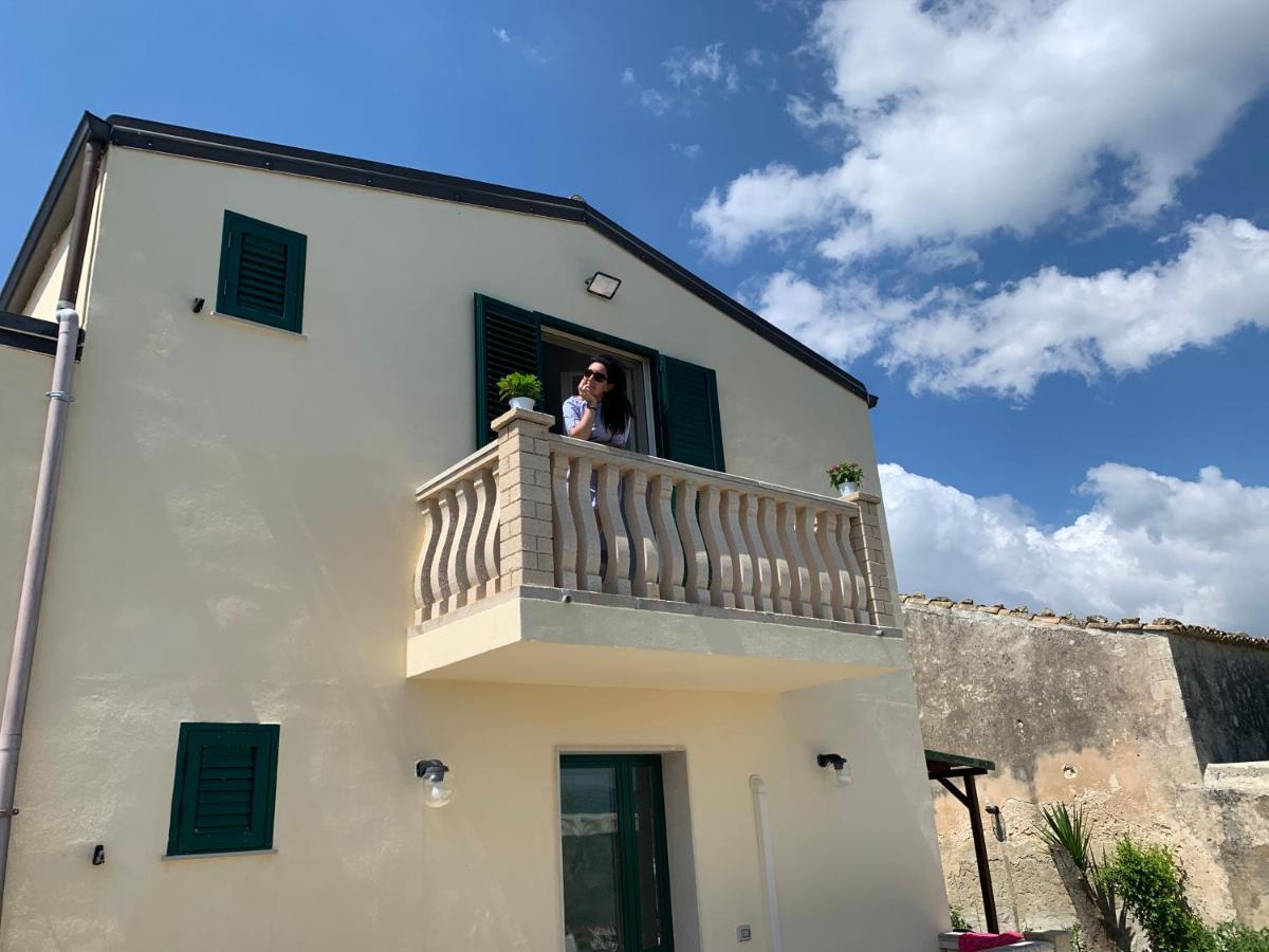Agriturismoeloropizzuta Lido di Noto Eksteriør billede
