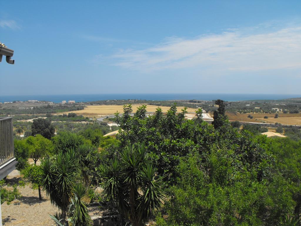 Agriturismoeloropizzuta Lido di Noto Eksteriør billede