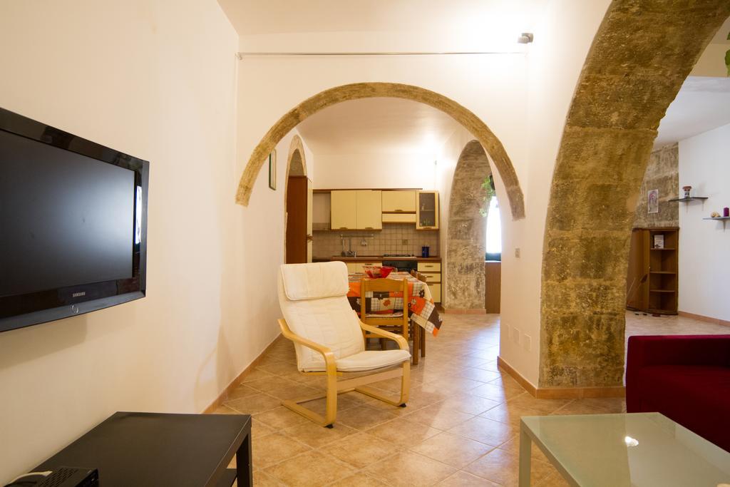 Agriturismoeloropizzuta Lido di Noto Eksteriør billede