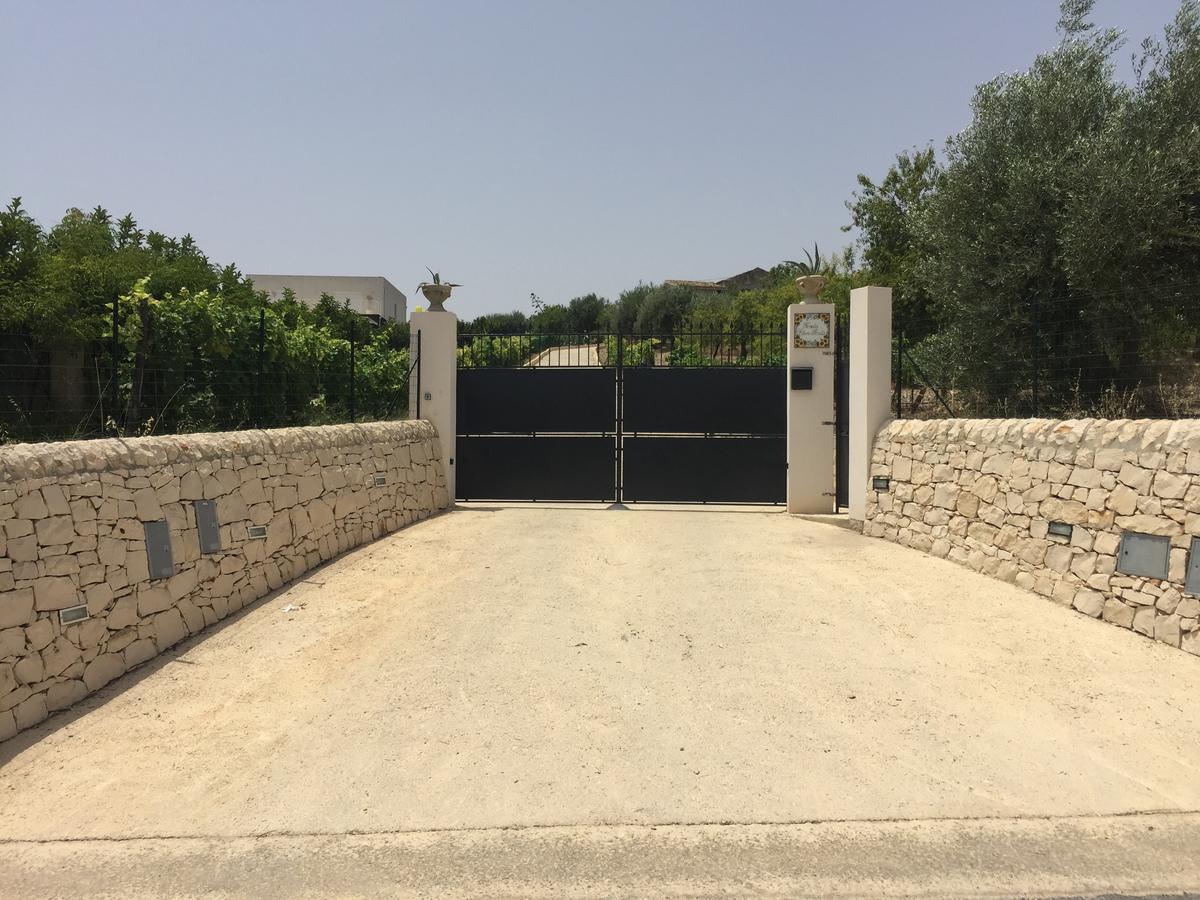 Agriturismoeloropizzuta Lido di Noto Eksteriør billede